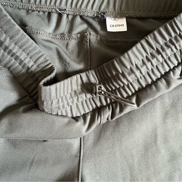 Athleisure crop pants dark green elastic waist size medium stretch wide-leg - Picture 9 of 9